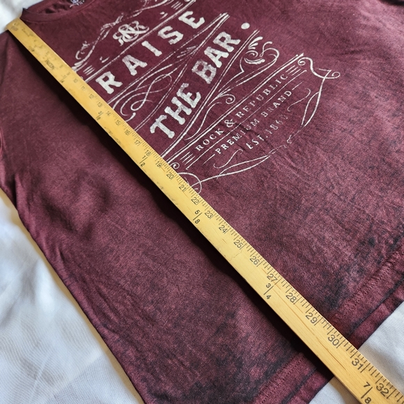Rock & Republic Y2K Grunge Raise The Bar Music Burgundy Red XL Graphic T-Shirt R - Picture 4 of 6